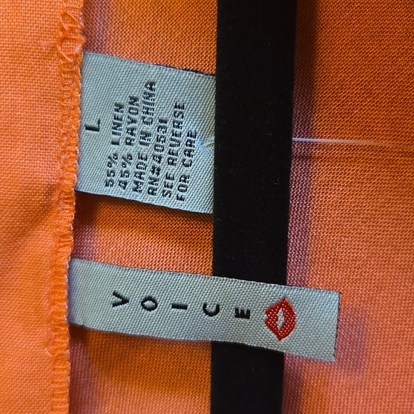 Voice-Linen blend light coral pullover v neck top, side drape Sz L NWT. - Picture 3 of 8